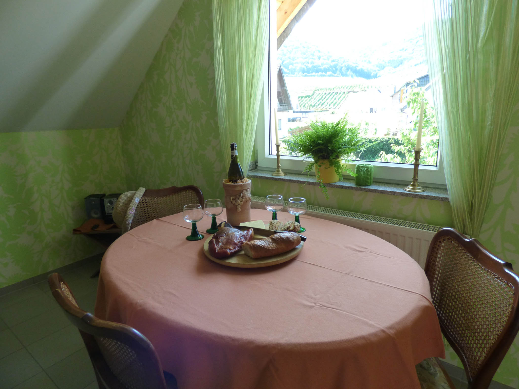 Relaxen in der Eifel Essecke in dr Küche 